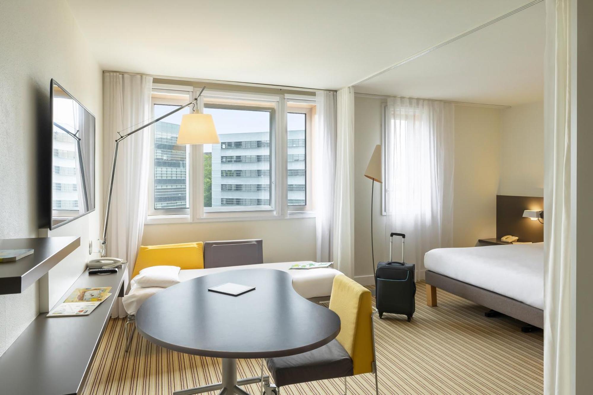 โนโวเทล สวีทส์ ลิล ยุโรป Hotel ลีลล์ ภายนอก รูปภาพ